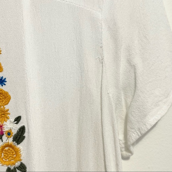 Umgee Boho Hippie Crochet Knit Floral Embroidered Dress Womens Size Medium - Picture 7 of 12